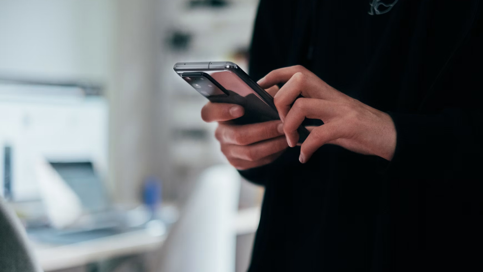 Mobile Operator: Reaching Central Asian Newcomers Across Digital